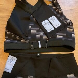 Sport top and leggins by MCQ ALEXANDER MCQUEEN